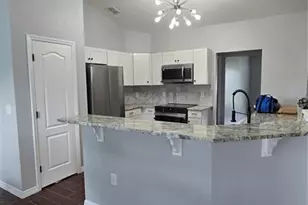 7704 Canterbury Cir, Lakeland, FL 33810 - Photo 3