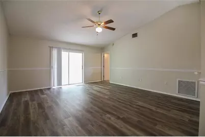 527 Emerald Cove Loop, Lakeland, FL 33813 - Photo 3