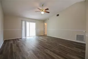 527 Emerald Cove Loop, Lakeland, FL 33813 - Photo 3