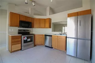 527 Emerald Cove Loop, Lakeland, FL 33813 - Photo 5