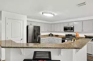 2242 Caspian Dr, Lakeland, FL 33805 - Photo 9