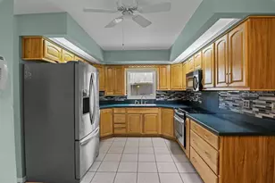 105 South Ct, Auburndale, FL 33823 - Photo 9