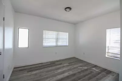 1533 King Avenue, Lakeland, FL 33803 - Photo 9