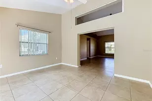 5645 Loma Vista Ct, Davenport, FL 33896 - Photo 9