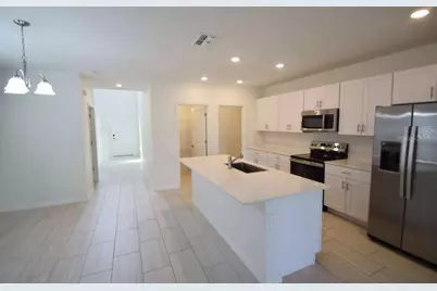4060 Radiant Mountain Drive, Plant City, FL 33565 - Photo 13