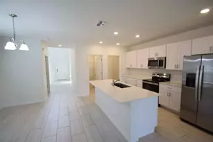 4060 Radiant Mountain Dr, Plant City, FL 33565 - Photo 13