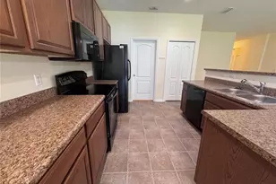 1013 Evans Loop, Lake Wales, FL 33853 - Photo 9