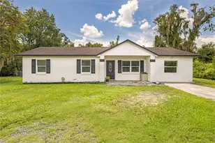 802 Fox Lake Dr, Lakeland, FL 33809 - Photo 1