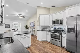 804 Nestlewood Ct, Lakeland, FL 33813 - Photo 13