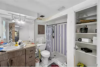 122 Algiers Drive, Venice, FL 34293 - Photo 9