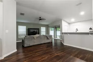 7286 Cedarcrest Blvd, Lakeland, FL 33810 - Photo 9
