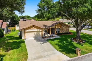 6436 Butternut Dr, Lakeland, FL 33813 - Photo 9
