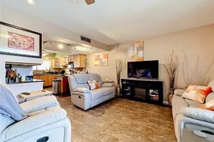 6305 Newtown Cir, Tampa, FL 33615 - Photo 9