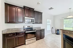 1922 Citrus Lake Ct, Ruskin, FL 33570 - Photo 7