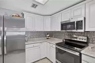 818 Forest Lake Dr, Lakeland, FL 33809 - Photo 23