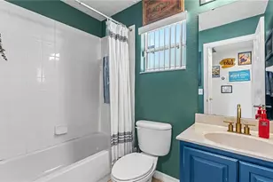 815 Windsor Estates Dr, Davenport, FL 33837 - Photo 17