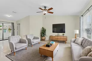 6109 Kittiwake Dr, Lakeland, FL 33809 - Photo 3