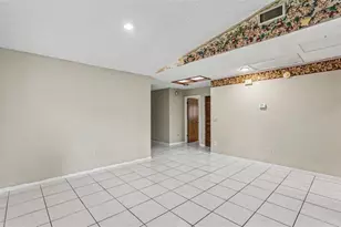 842 Rockingham Rd, Lakeland, FL 33809 - Photo 7