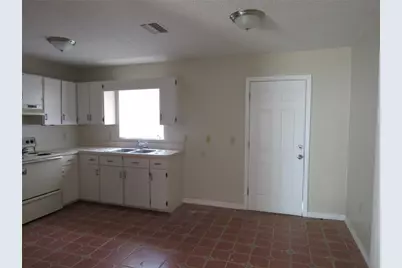 750 Fox Lake Drive, Lakeland, FL 33809 - Photo 5