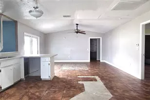6012 Lake Ruth Dr E, Dundee, FL 33838 - Photo 9