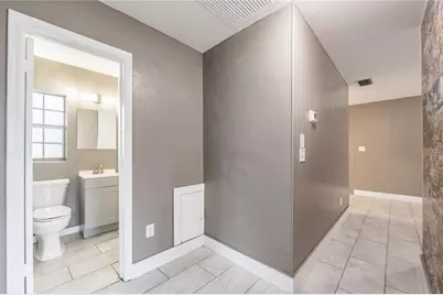 1026 Canal Drive W, Lakeland, FL 33801 - Photo 7