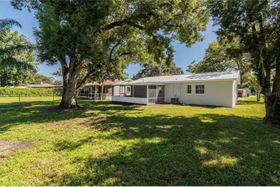 1026 Canal Drive W, Lakeland, FL 33801 - Photo 17