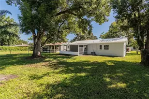 1026 Canal Dr W, Lakeland, FL 33801 - Photo 17