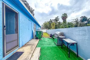 3417 N 29th St, Tampa, FL 33605 - Photo 21