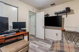1006 Buttercup Dr, Lakeland, FL 33801 - Photo 17