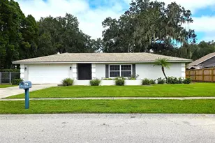 123 Elm Square S, Lakeland, FL 33813 - Photo 1