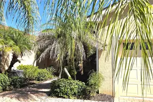 1631 Linz Ct, Winter Haven, FL 33884 - Photo 3