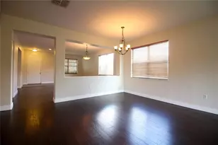 2425 Winnipeg Dr, Lakeland, FL 33805 - Photo 13