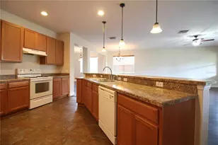 2425 Winnipeg Dr, Lakeland, FL 33805 - Photo 15