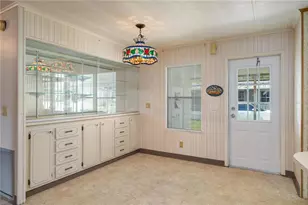 528 Skyline Dr W, Lakeland, FL 33801 - Photo 7
