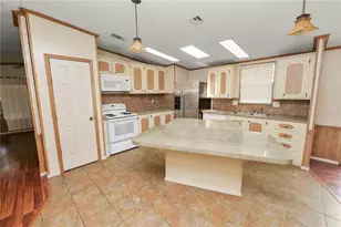 2082 Thelma Dr, Lake Alfred, FL 33850 - Photo 3