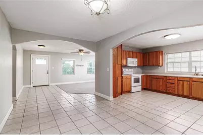 215 S Lake Howard Drive, Winter Haven, FL 33880 - Photo 9