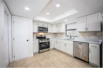 7039 Sheffield Drive, Lakeland, FL 33810 - Photo 5