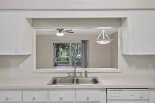2352 Isle Royale Ct SE, Winter Haven, FL 33880 - Photo 13