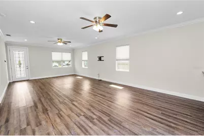 3725 57th Avenue N, Saint Petersburg, FL 33714 - Photo 3