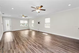 3725 57th Ave N, Saint Petersburg, FL 33714 - Photo 3