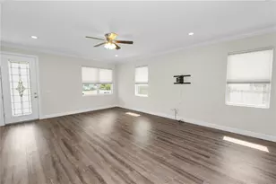 3725 57th Ave N, Saint Petersburg, FL 33714 - Photo 5