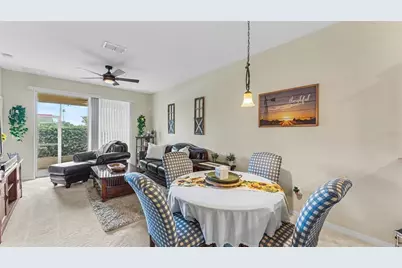 4275 Winding Vine Drive, Lakeland, FL 33812 - Photo 9