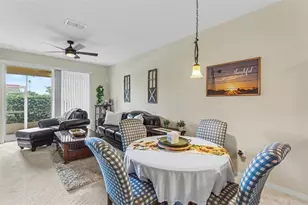 4275 Winding Vine Dr, Lakeland, FL 33812 - Photo 9