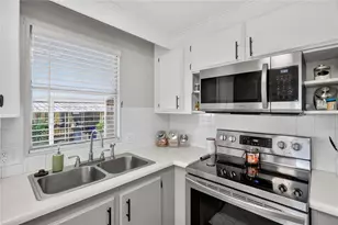710 Cassandra Ln, Lakeland, FL 33809 - Photo 21