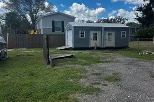 258 3rd St NW, Ruskin, FL 33570 - Photo 35