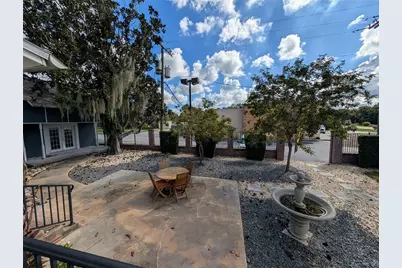 209 E Badcock Boulevard, Mulberry, FL 33860 - Photo 9