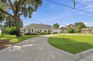 1921 Manor Cir SE, Winter Haven, FL 33880 - Photo 17