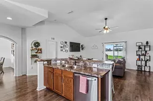 314 Lake Mariana Way, Auburndale, FL 33823 - Photo 9