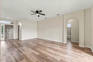5014 Yellowtop Loop, Lakeland, FL 33811 - Photo 11