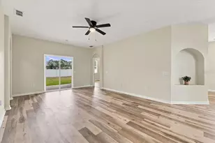 5014 Yellowtop Loop, Lakeland, FL 33811 - Photo 9